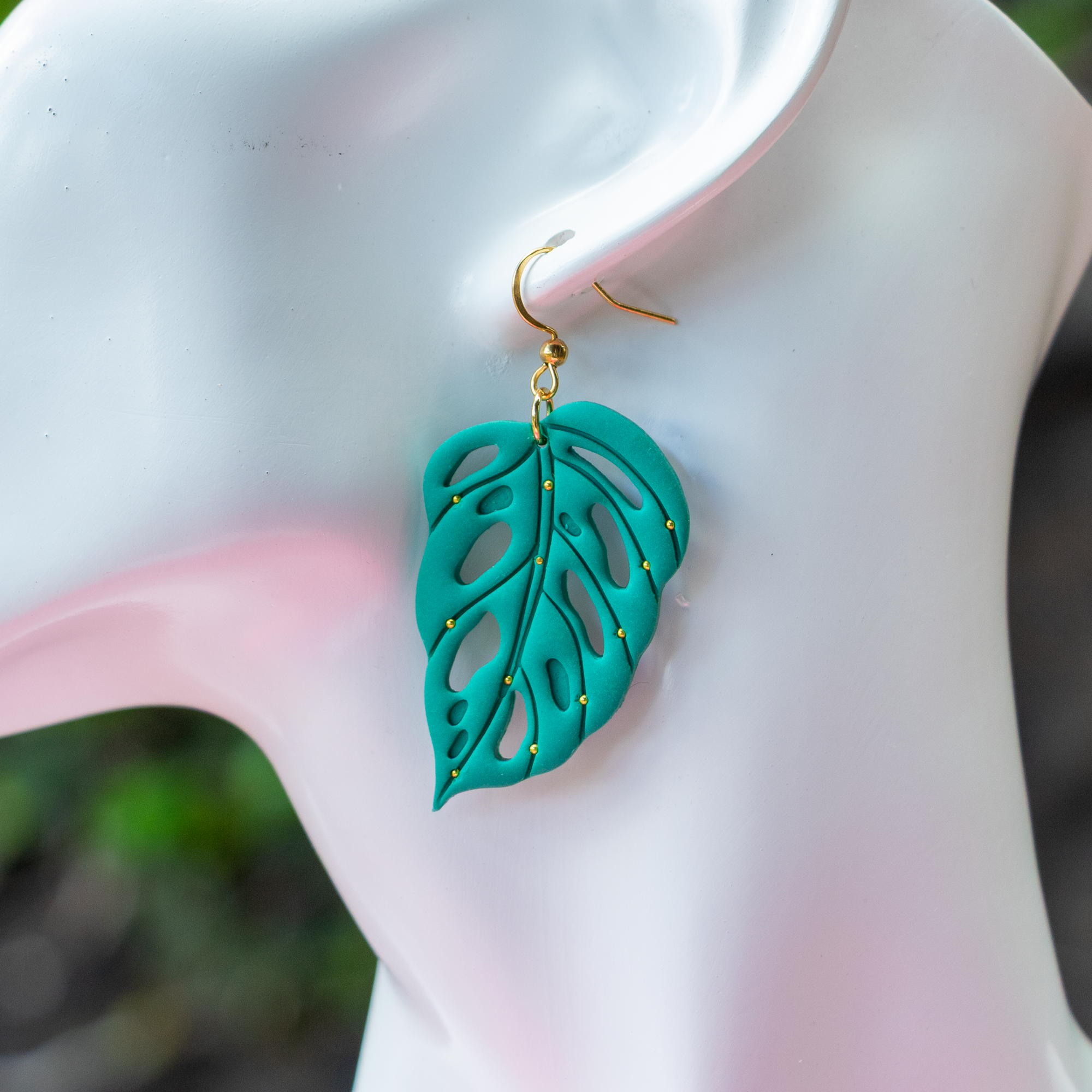 Embellished tropical leaves, green