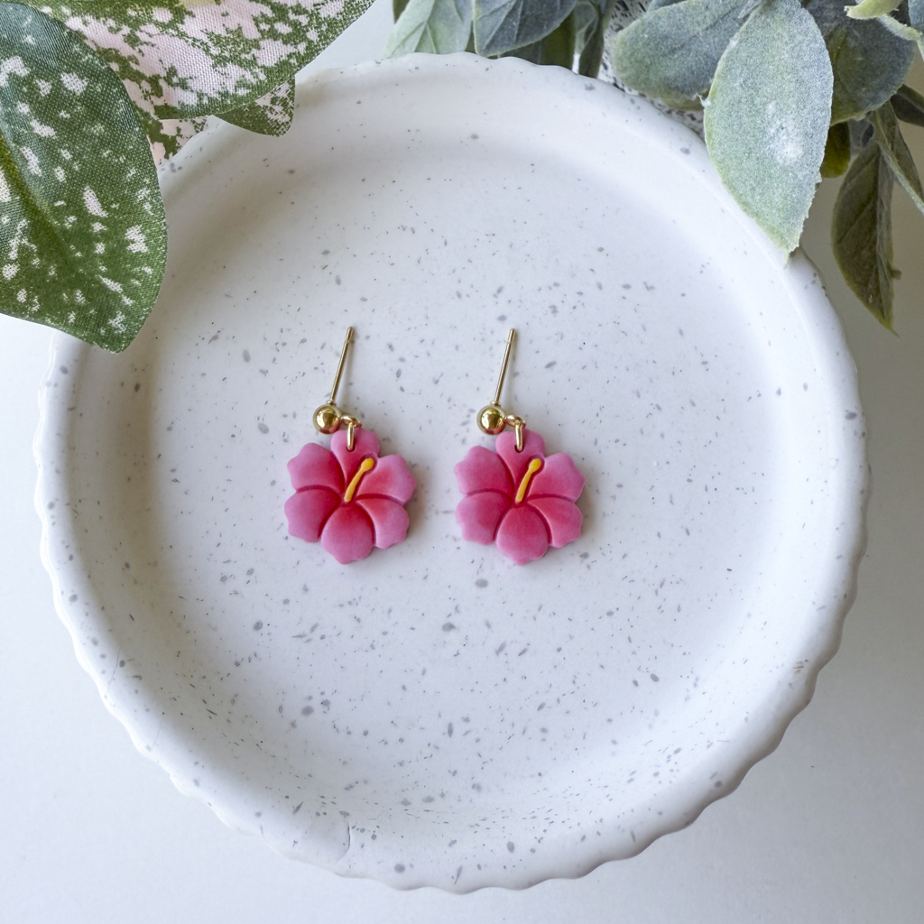 Hibiscus dangles