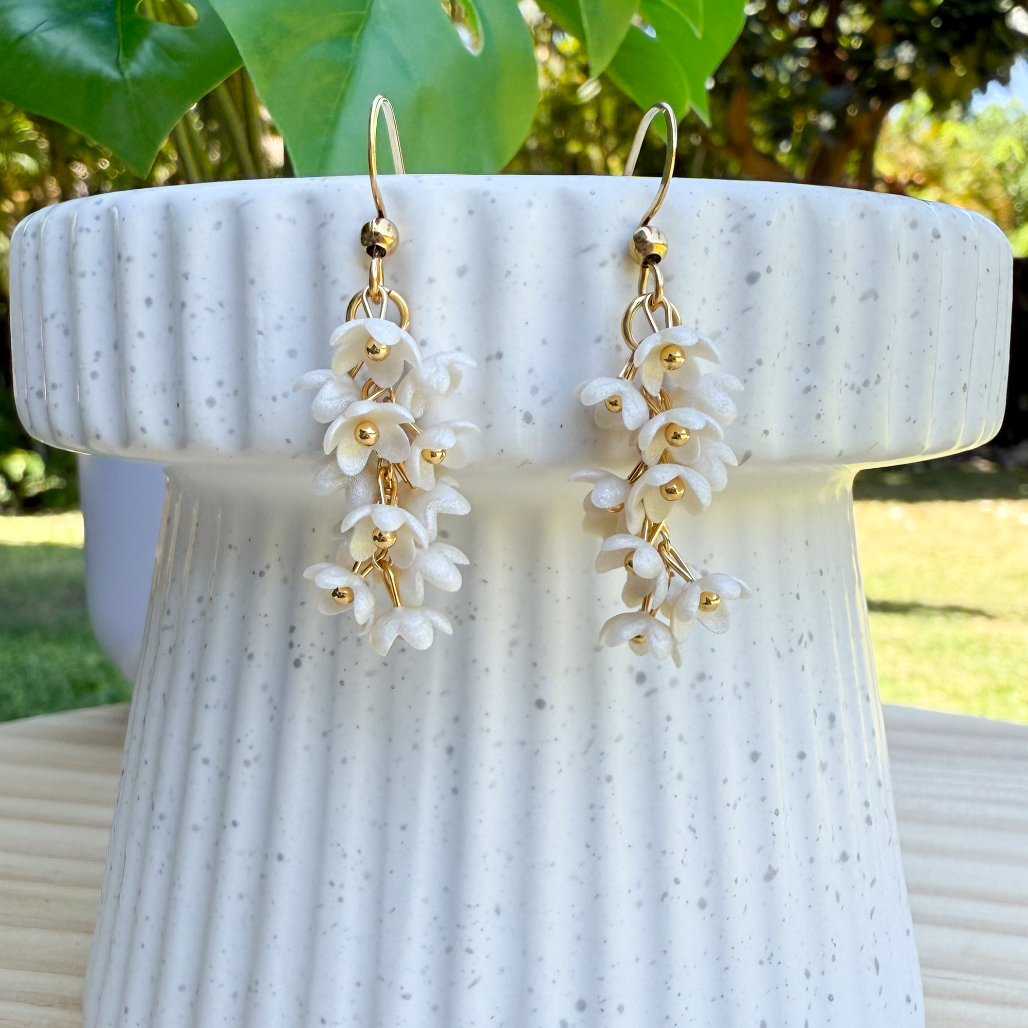 Wisteria - pearl