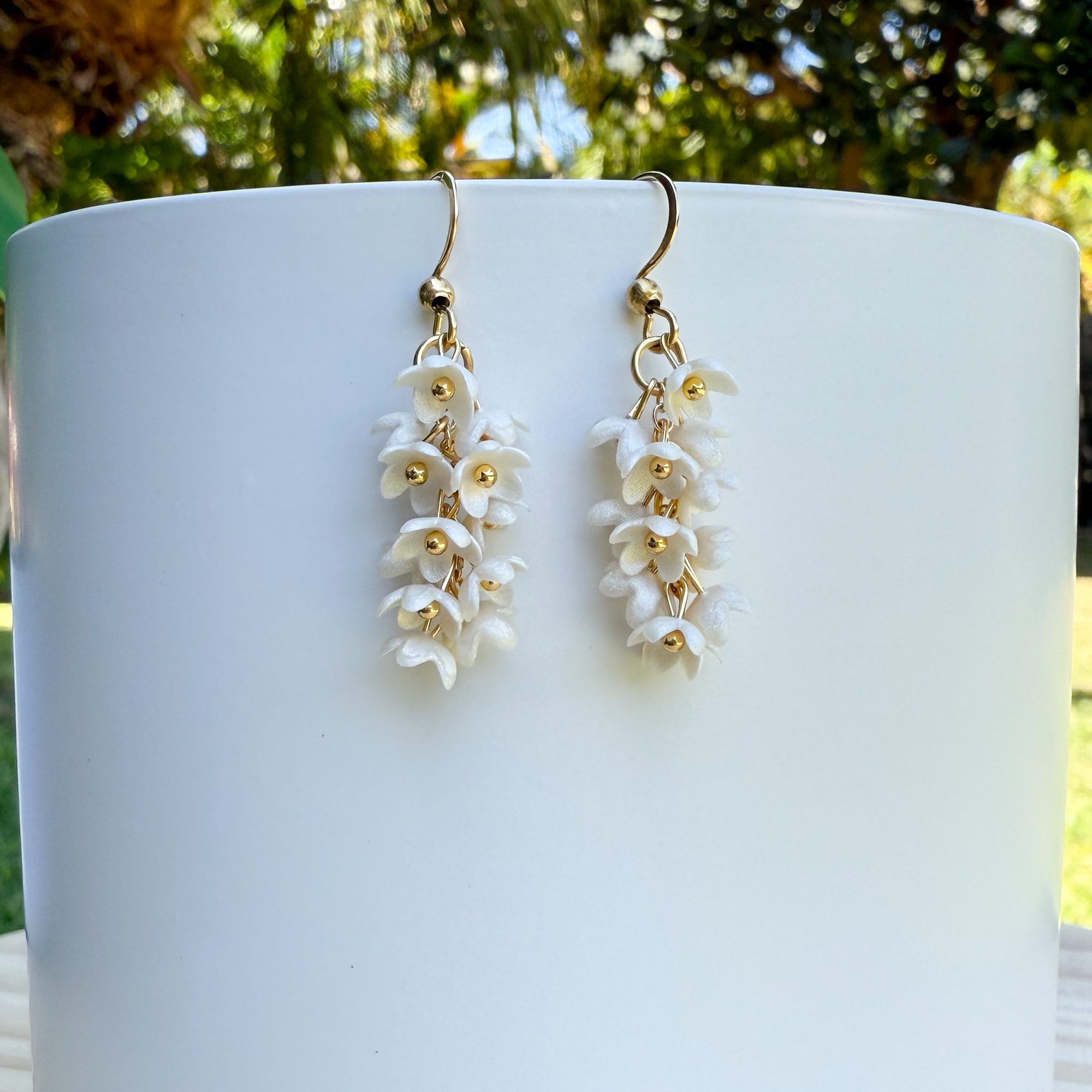 Wisteria - pearl